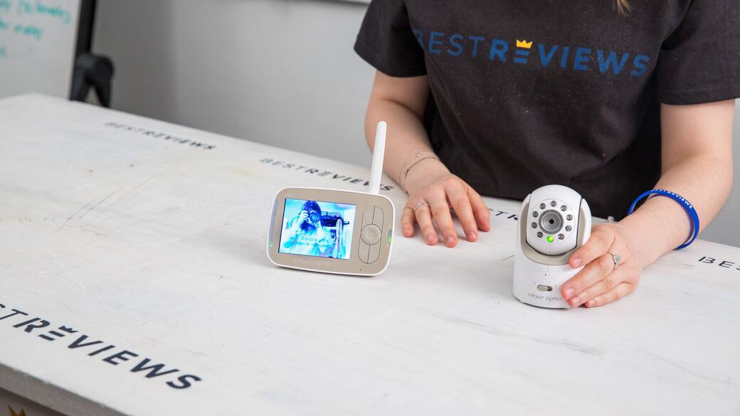 Motorola vs. Infant Optics baby monitor Which is better?