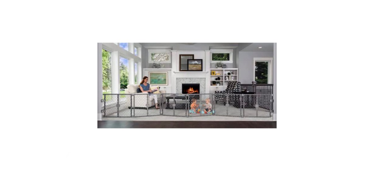 Regalo Super Wide Adjustable Baby Gate Regalo Super Wide Adjustable Baby Gate