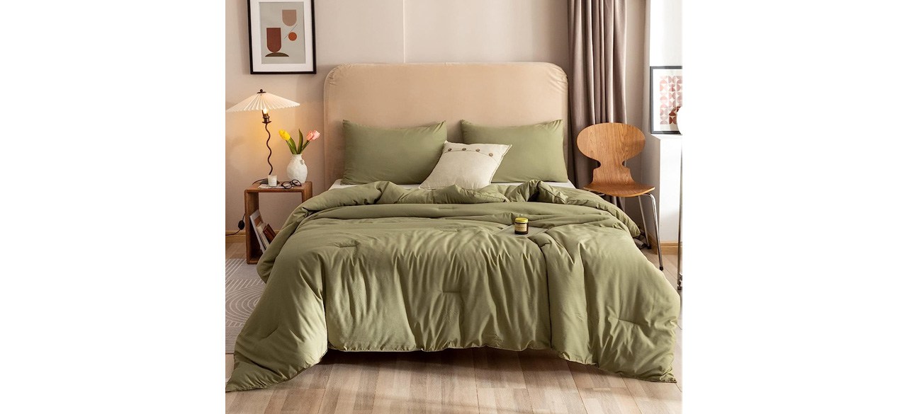 Green Rosgonia Comforter Set