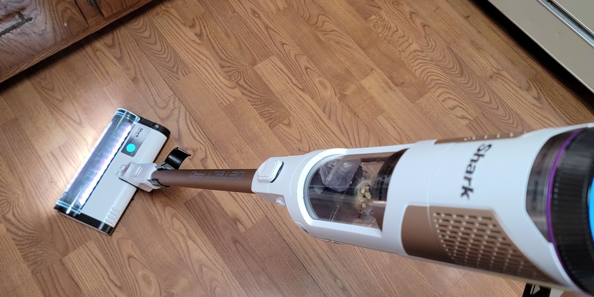 Shark Cordless Detect Pro cleaning hard flooring