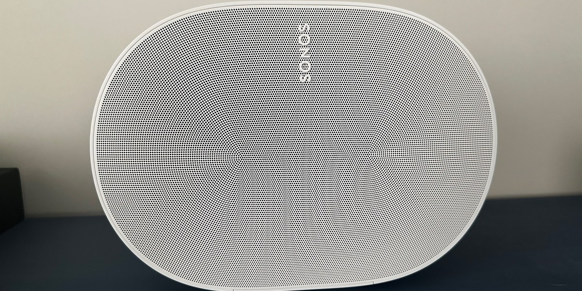 Front view of Sonos Era 300