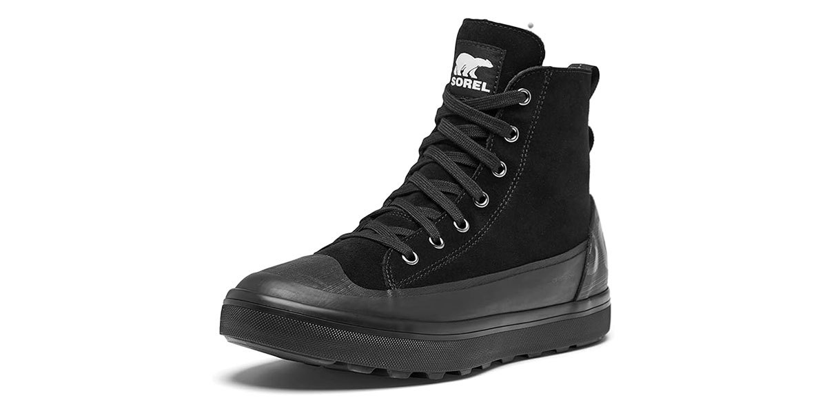 picture of a hightop snowboot sneaker on a white background