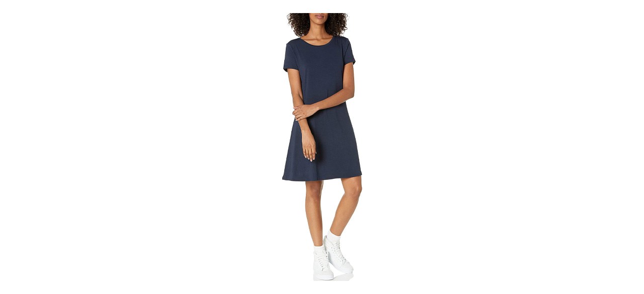 Amazon Essentials Women's Short-Sleeve Scoop Neck Swing Dress