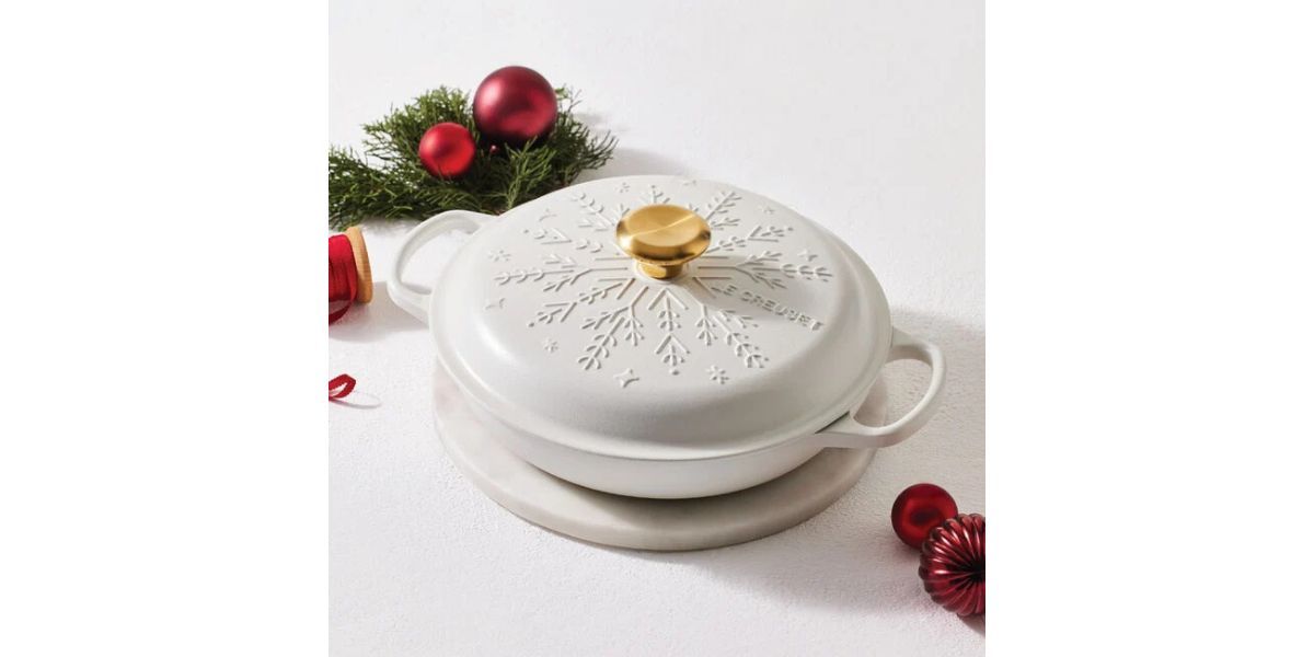 Noël Collection Signature Snowflake Braiser