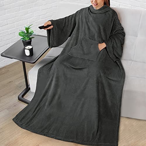 PAVILIA Premium Blanket With Sleeves