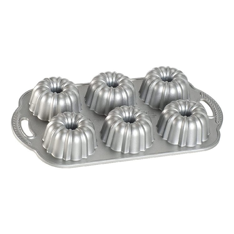 5 Best Bundt Cake Pans - Jan. 2024 - BestReviews