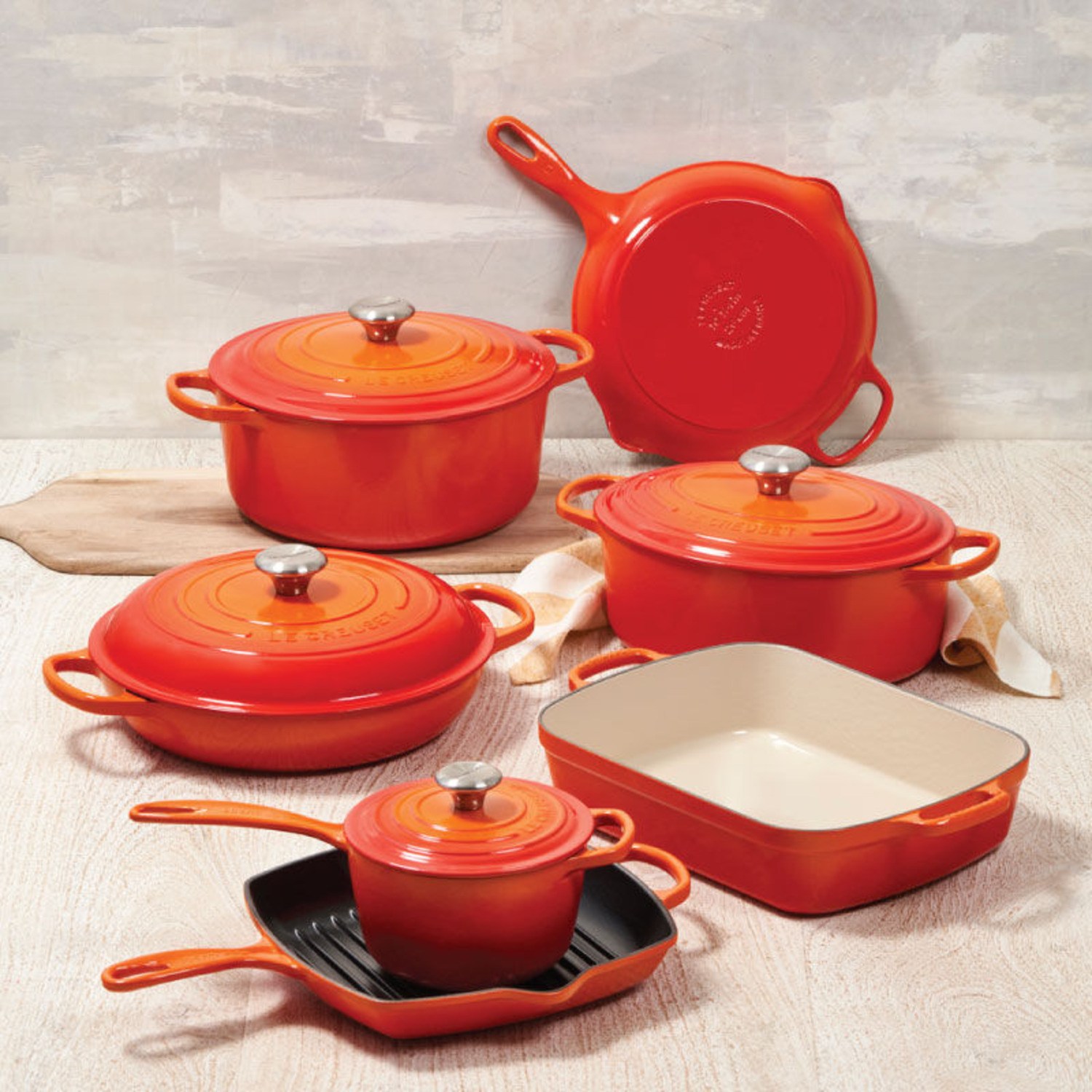 https://cdn.bestreviews.com/images/v4desktop/product-matrix/le-creuset-ultimate-cookware-set-1.jpg